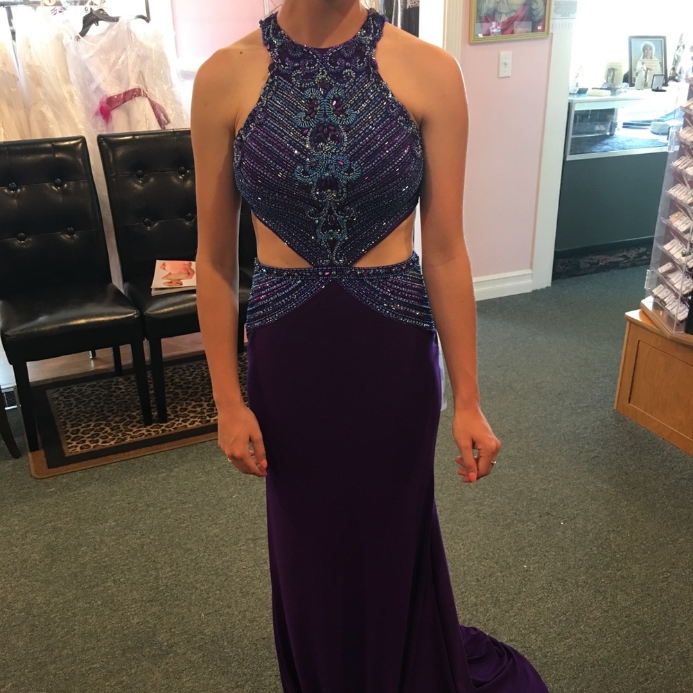 GORGEOUS, UNIQUE PROM DRESS